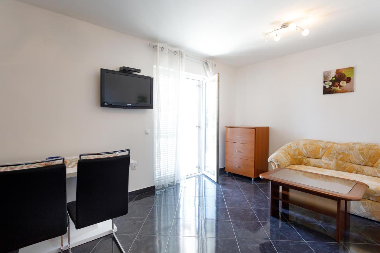 Apartments Lacic 크르크 외부 사진