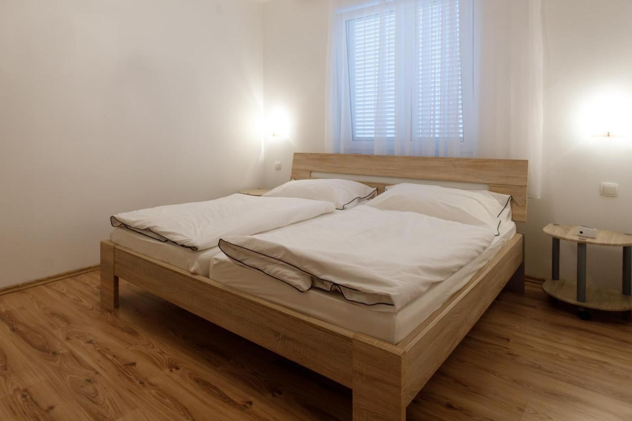 Apartments Lacic 크르크 외부 사진